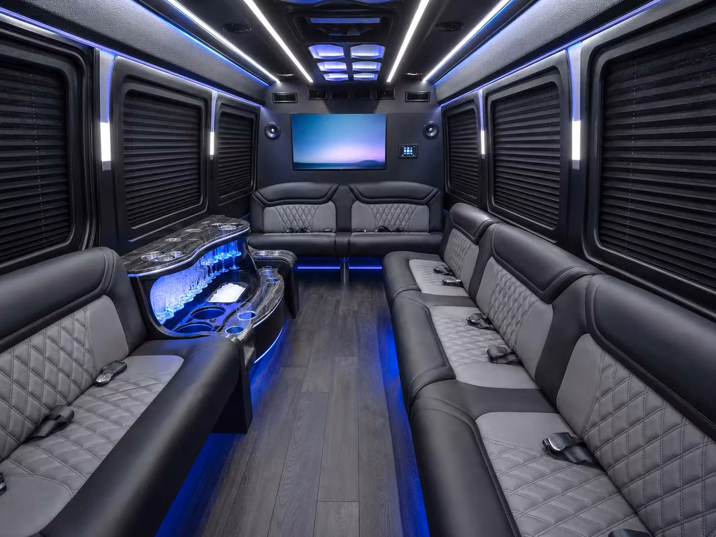 airport transfer shuttles for jersey city teams flying in and out of ewr