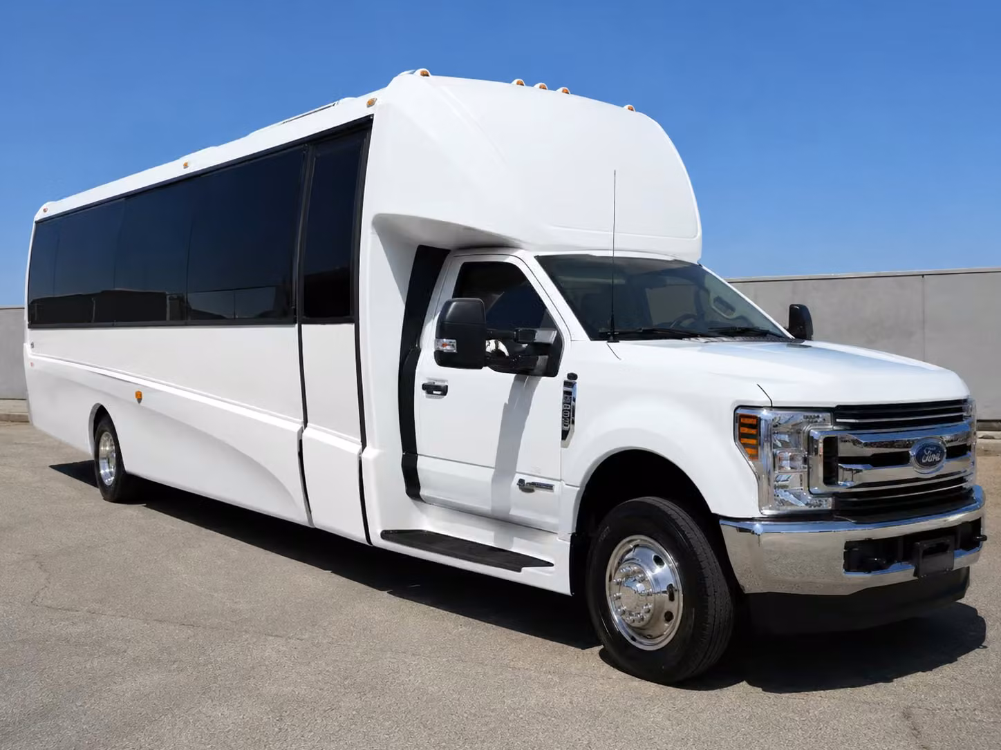minibus rentals for jersey city student groups visiting liberty state park